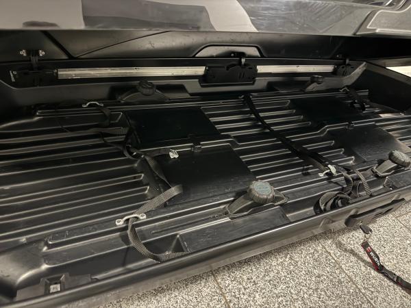 Dachbox THULE Motion 3 XL Schwarz glänzend 2 Wahl gebraucht